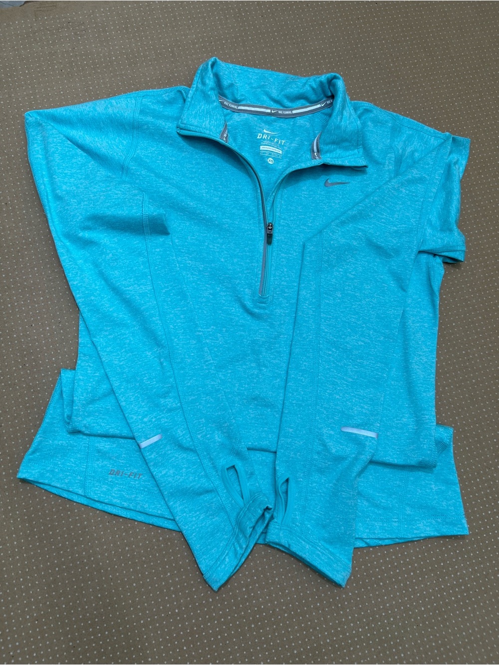 EUC Nike Women Teal/Seafoam Dri-FIT Half-Zip Long Sleeve Running Pullover XS